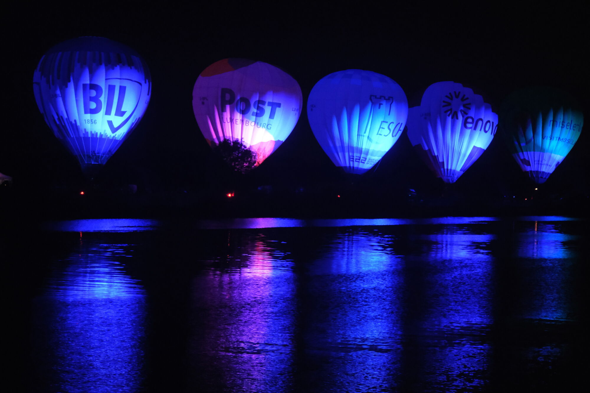 MOSEL – Licht & Flammen